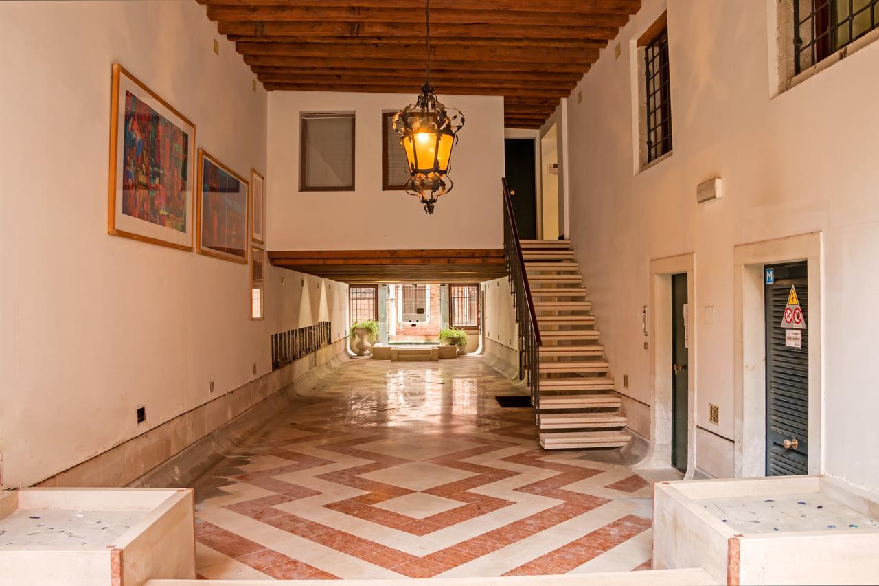 La Fenice Double Canal View Veneza Exterior foto