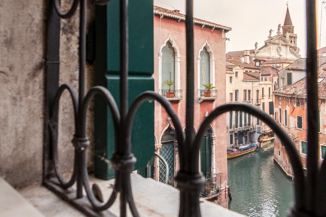 La Fenice Double Canal View Veneza Exterior foto